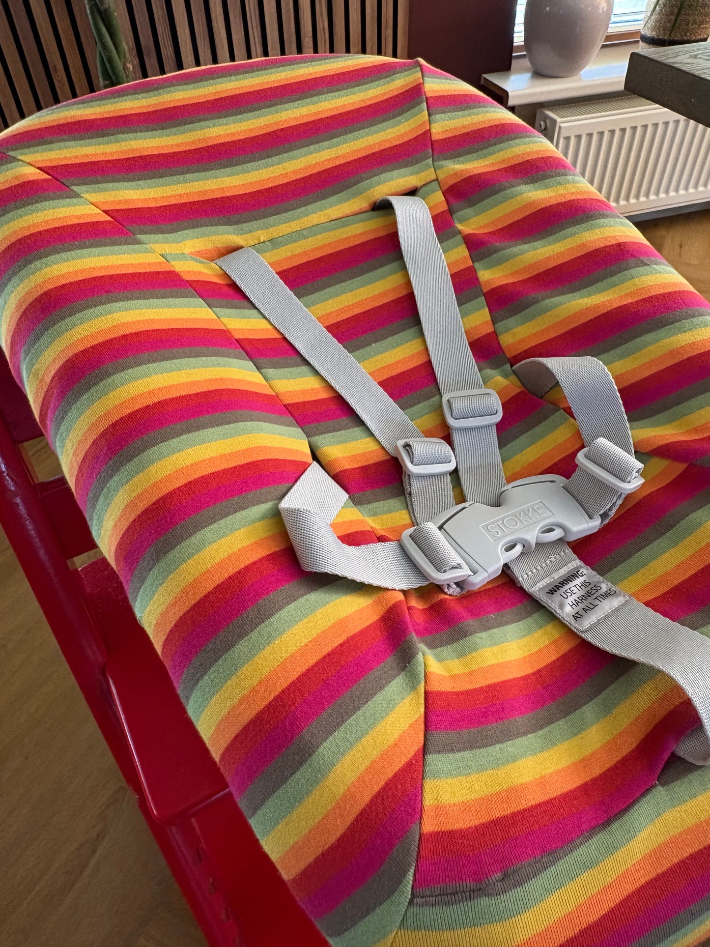 Stokke newbornset hoes - strepen - regenboog