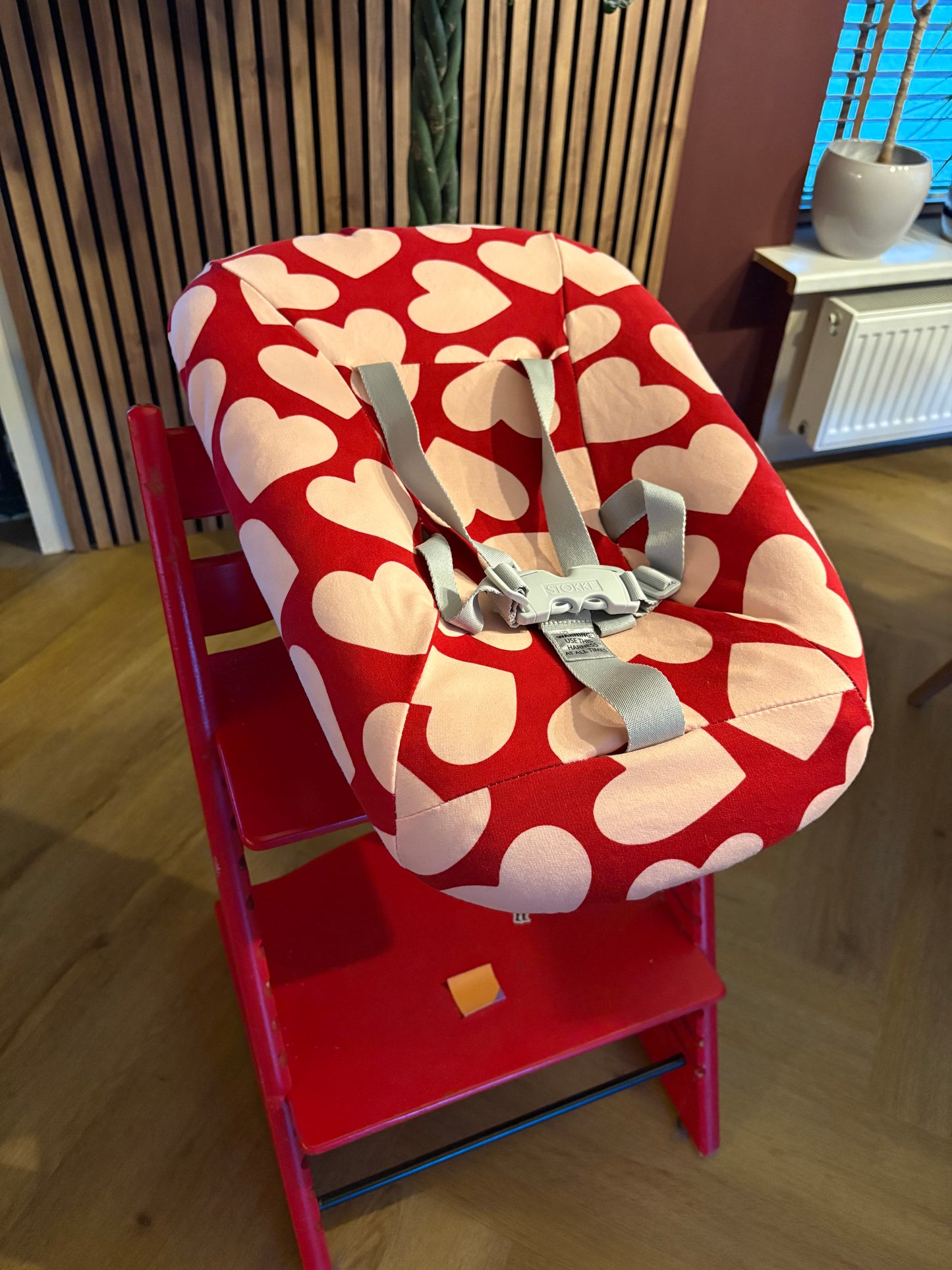 Stokke newbornset hoes - harten rood