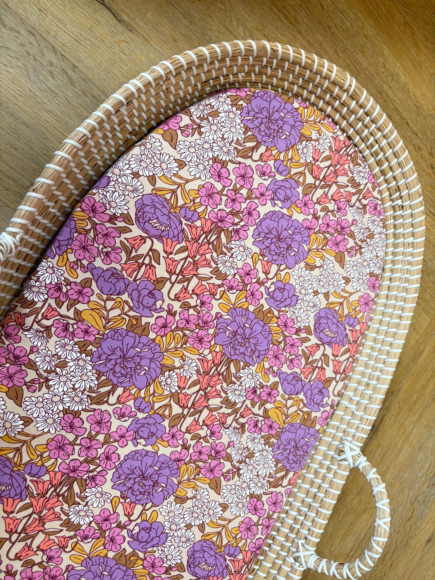 Hoeslaken verschoonmand/kinderwagen - bloem - lila/roze