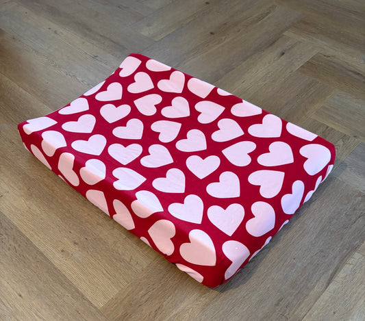 Aankleedkussenhoes - hartjes - rood/roze