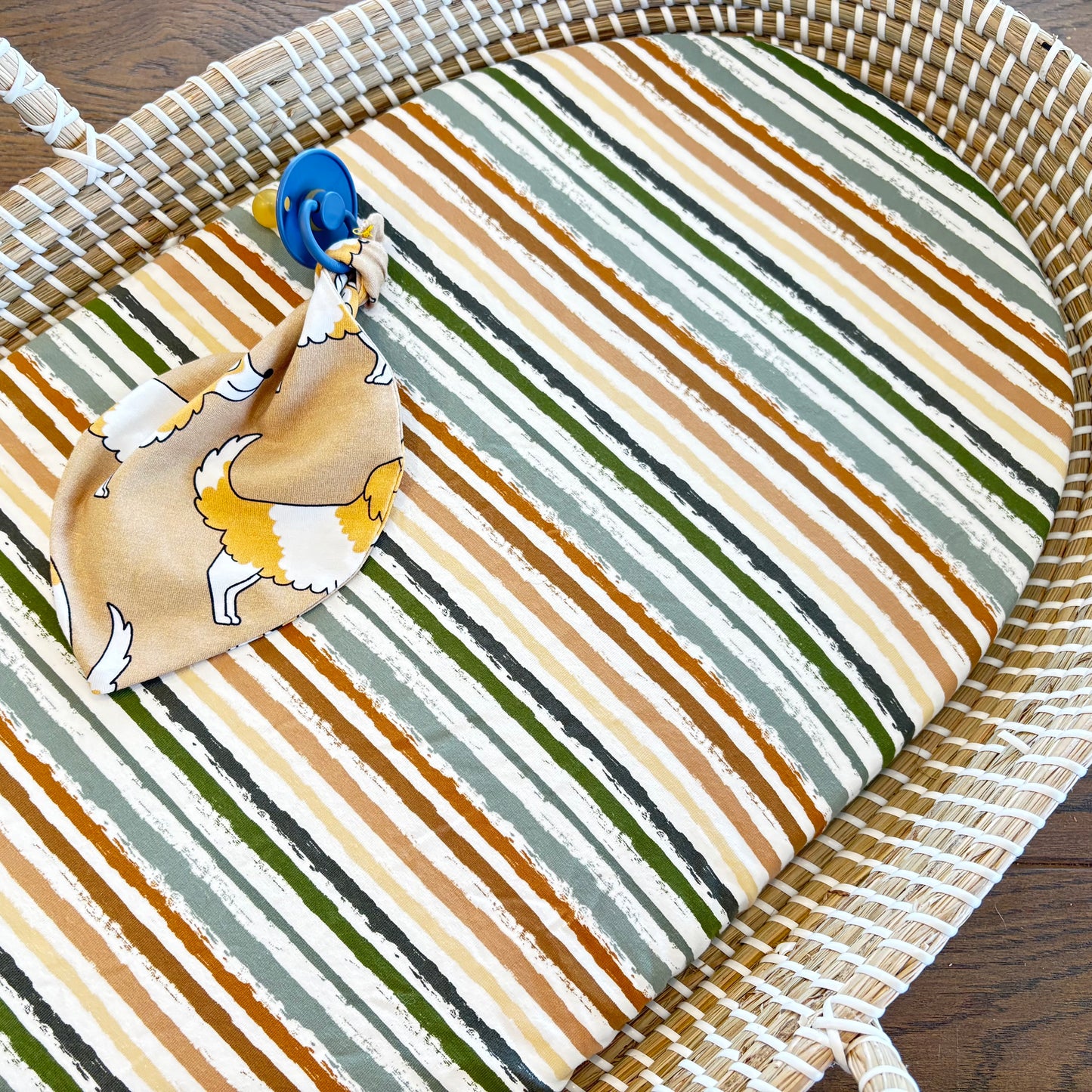Hoeslaken verschoonmand/kinderwagen - Streepjes groen/camel