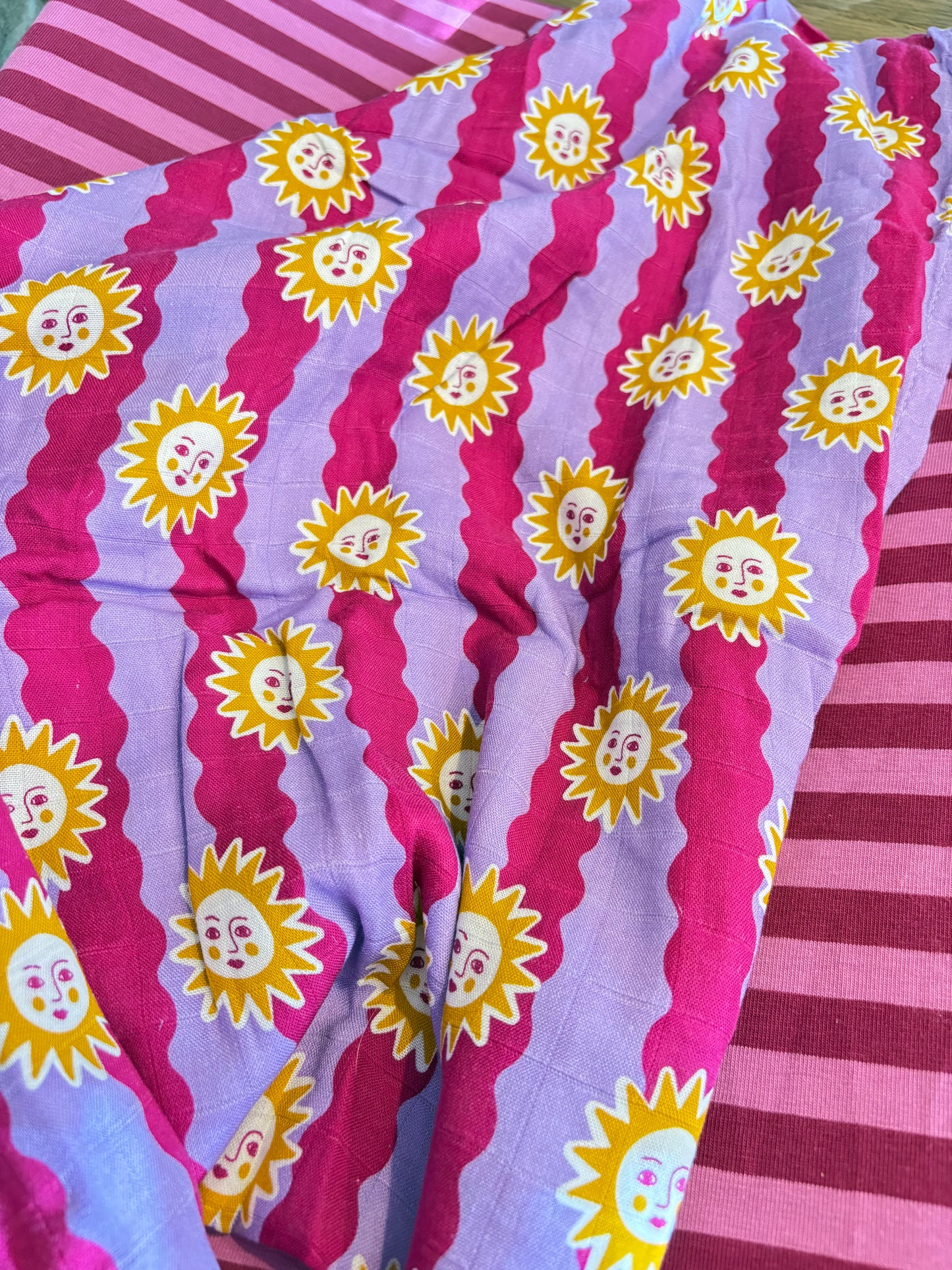 Hydrofiele Multidoek 120x120cm - 70% Bamboe - Magenta Zon