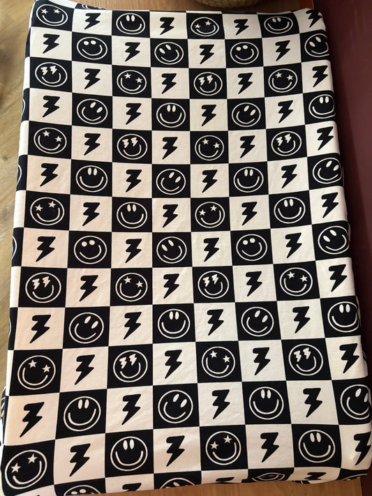 Aankleedkussenhoes - zwart/wit - geblokt/smileys