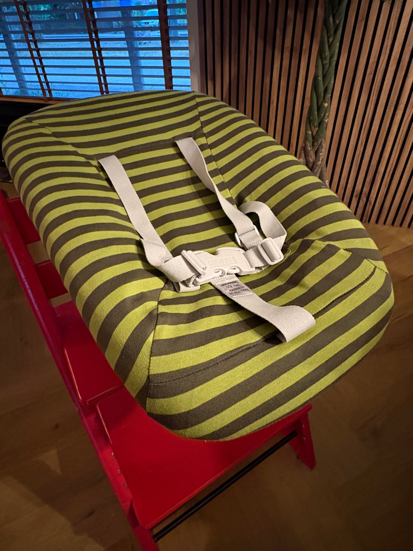 Stokke newbornset hoes - strepen groen