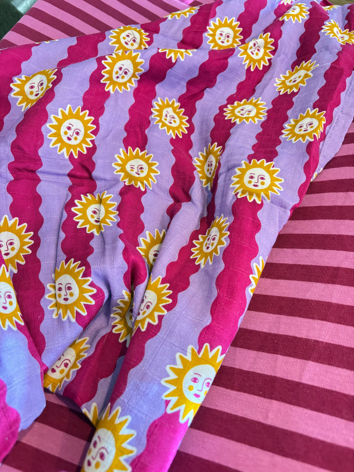 Hydrofiele Multidoek 120x120cm - 70% Bamboe - Magenta Zon