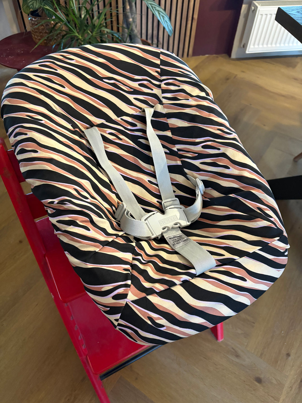 Stokke newbornset hoes - zebra - taupe/zwart