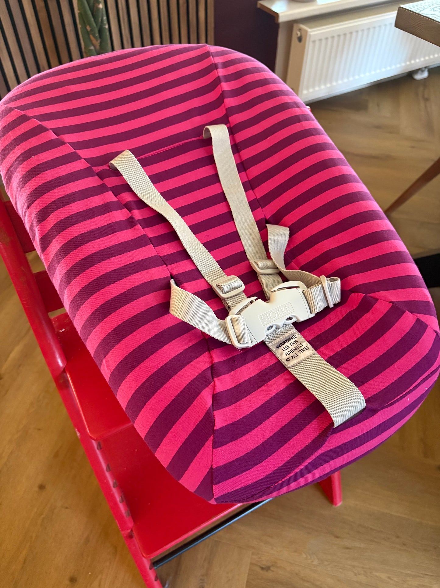Stokke newbornset hoes - strepen paars/roze