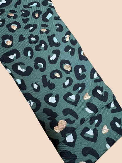 Broekje - green panter - handmade - maat 68 & 74